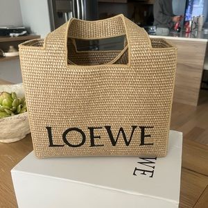 Loewe raffia tote - medium size